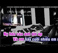 Chiếc Khăn Gió Ấm Lyrics Karaoke